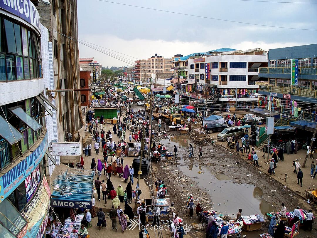 People, market stalls and buildings around Garissa Market in Eastleigh, Nairobi, in a January 2007 archive photograph.